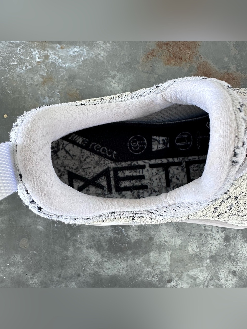 Nike React Metcon White Grey Athletic Sneakers Shoes BQ6046-100 Women's Size 7 - Picture 8 of 9